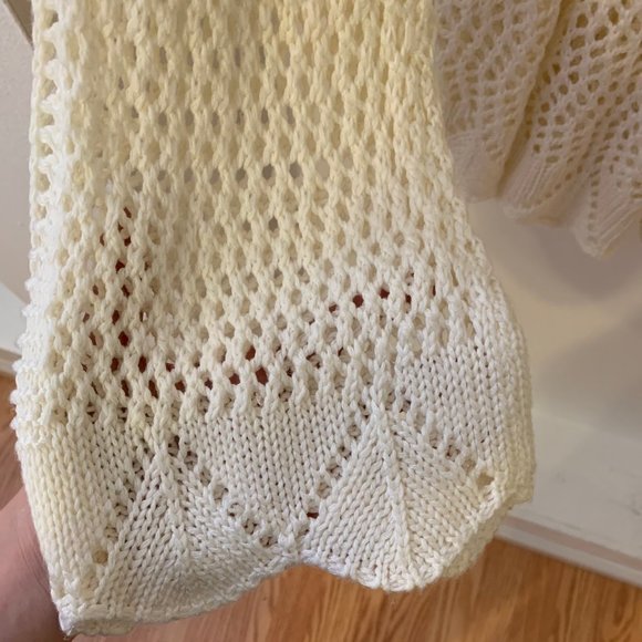 Cream Long Sleeve Scalloped Crotchet Top - Picture 3 of 3